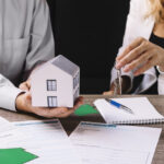 The Pros and Cons of Private Mortgage Lenders: A Comprehensive Guide